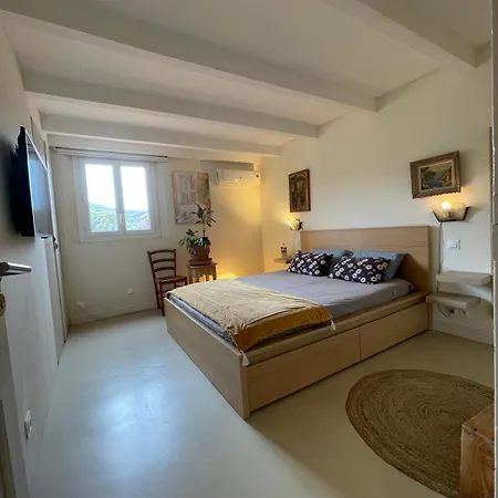 Au 24 Chez Nous * Saint-Tropez